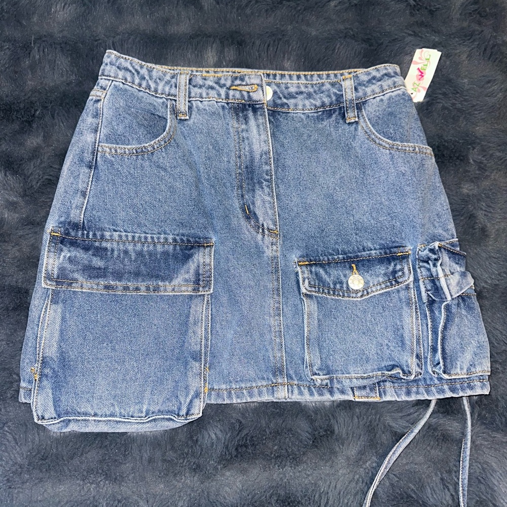 Denim cargo mini skirt